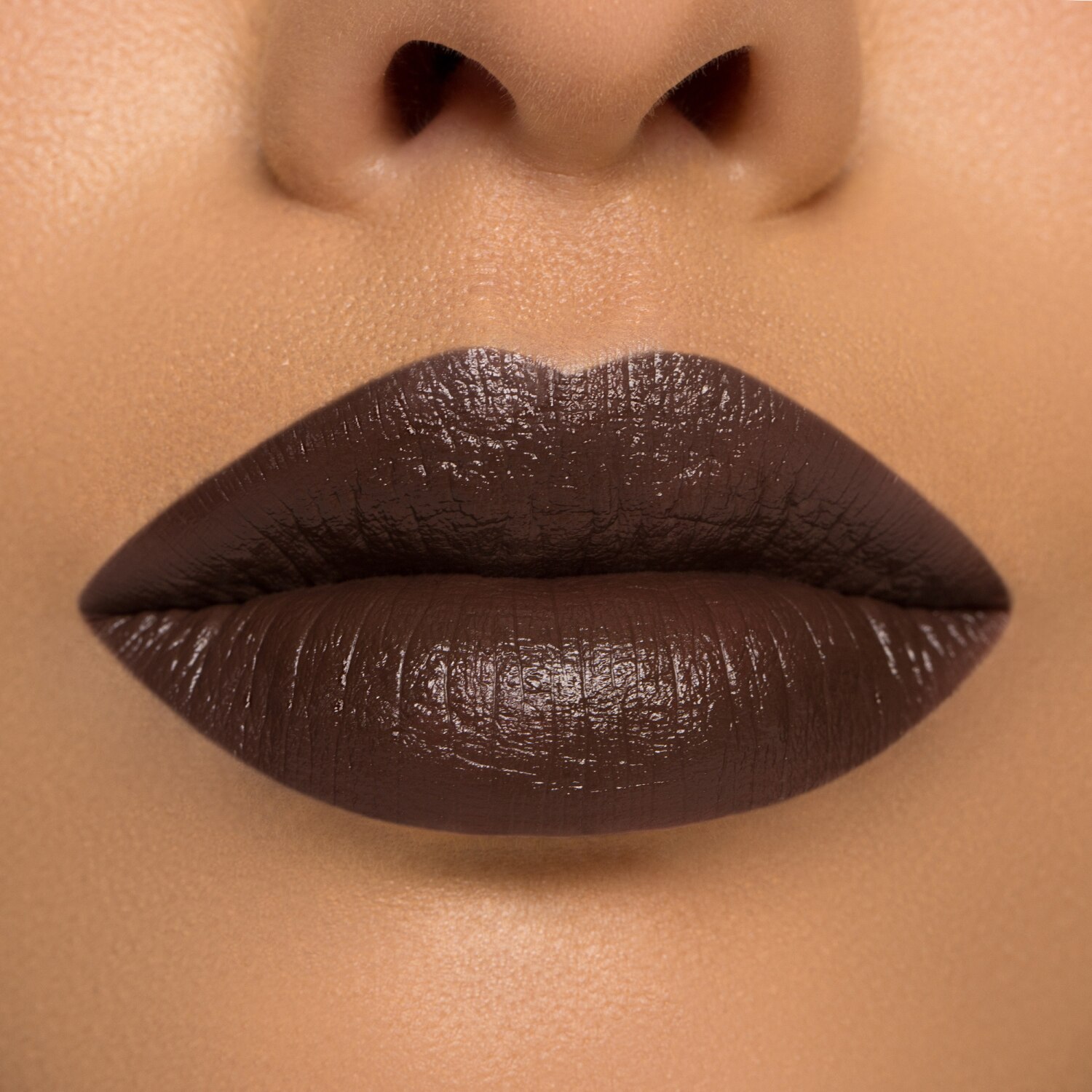 I NEED A NUDE LIPSTICK- (PERFILADOR DE LABIOS)